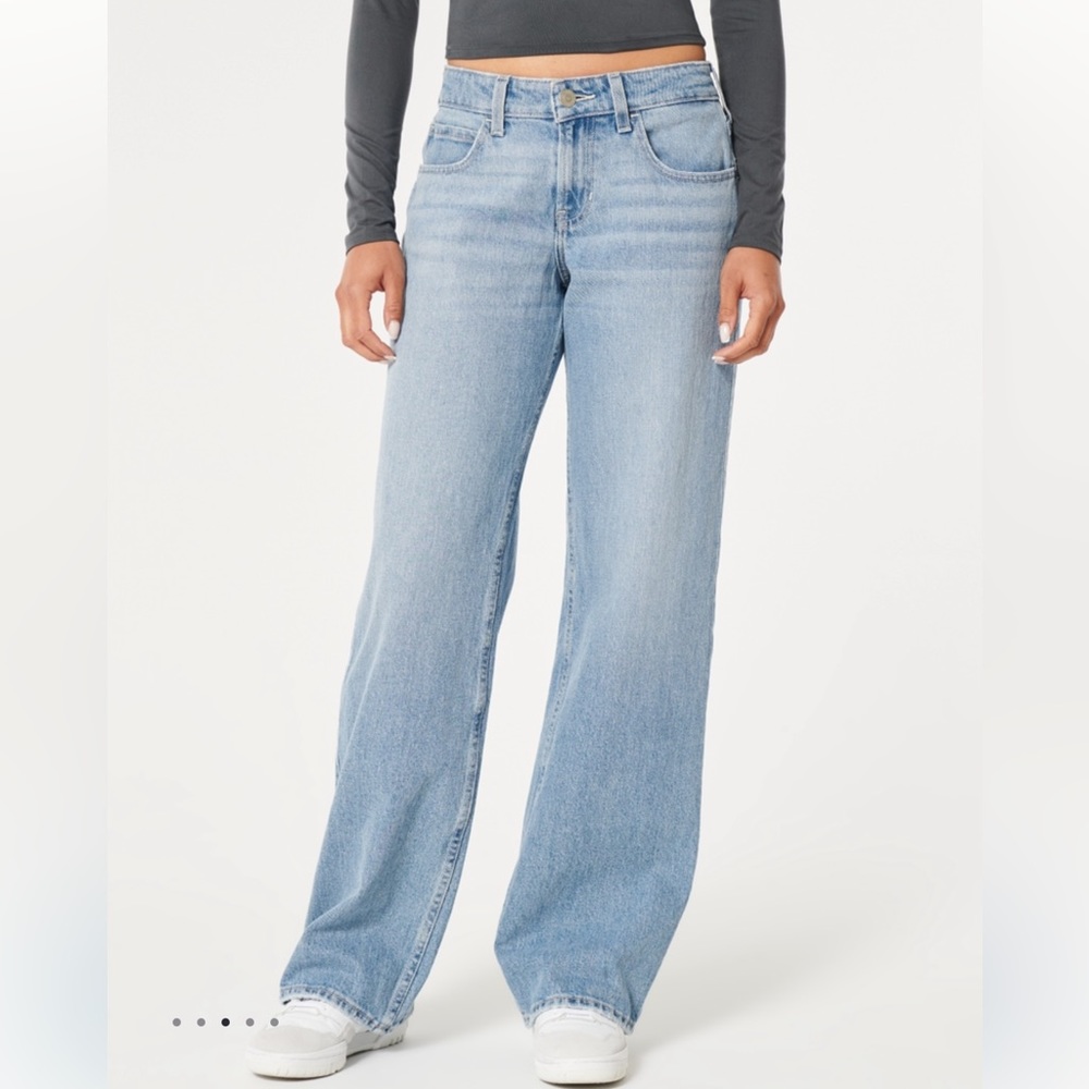 Low-Rise Baggy Jeans